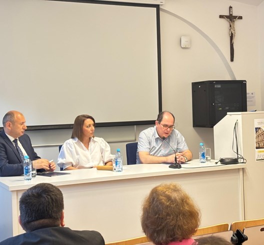 Teološko-pastoralni razgovori: Papa u srcu Crkve